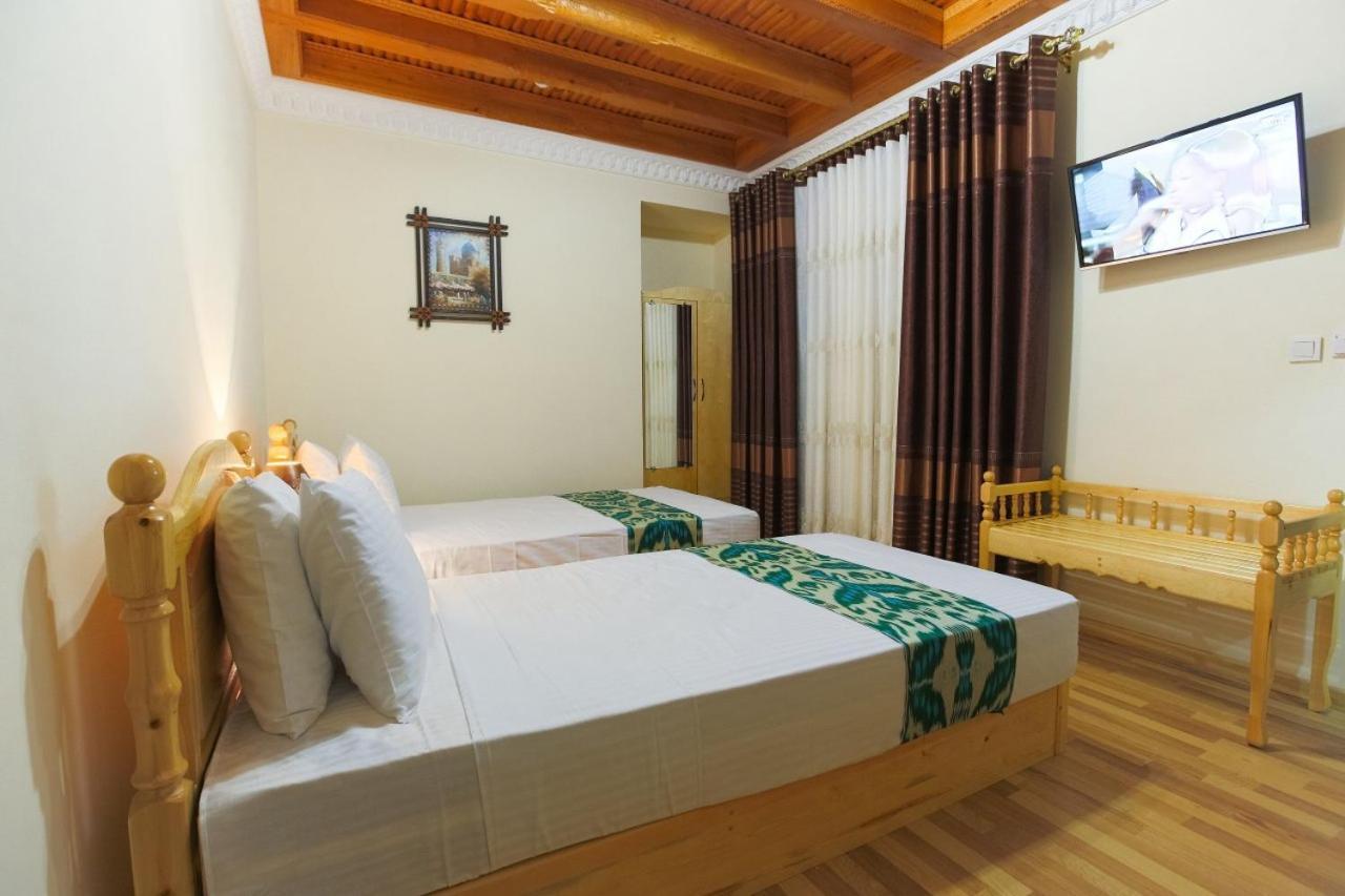 Hotel Shohrud بخارى المظهر الخارجي الصورة