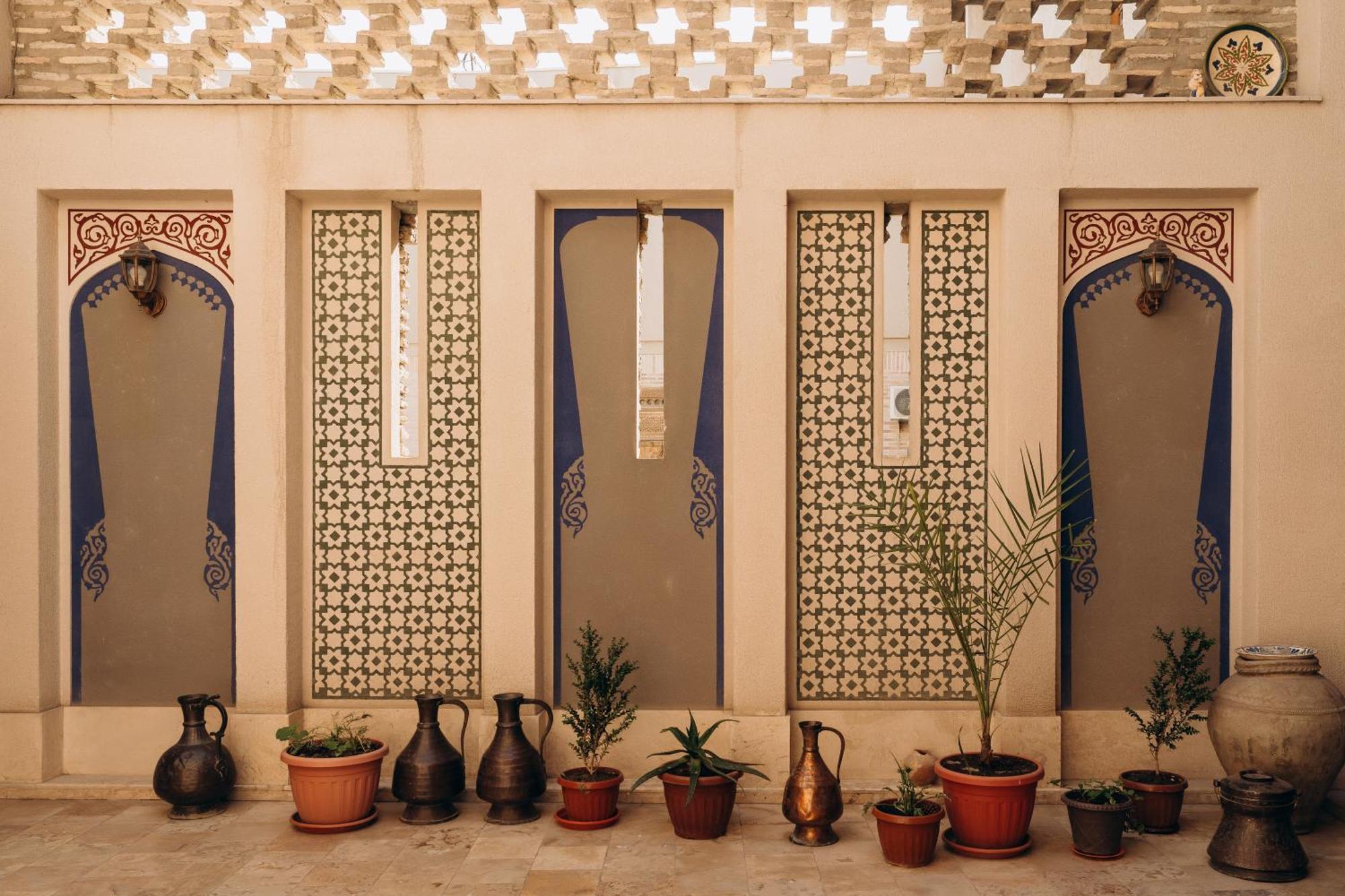 Hotel Shohrud بخارى المظهر الخارجي الصورة